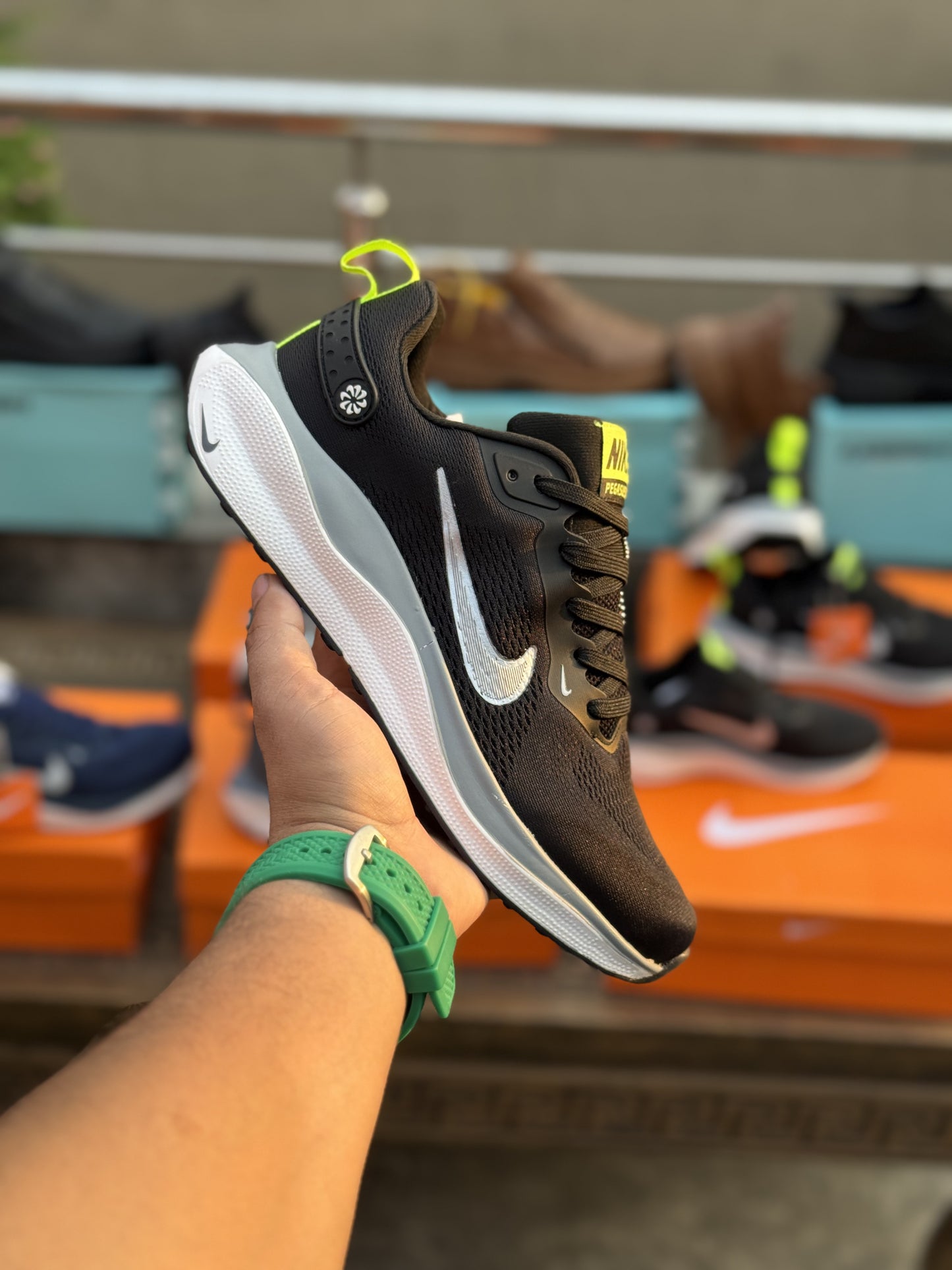 Nike Air Mesh Running Shoes