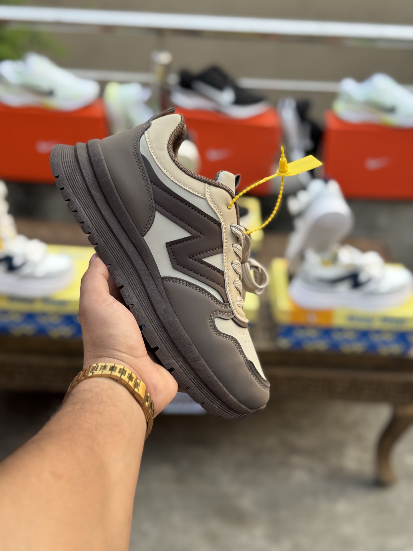 Sneaker 327