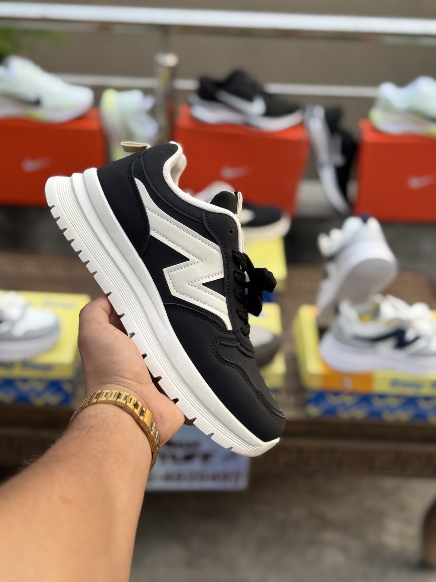 Sneaker 327