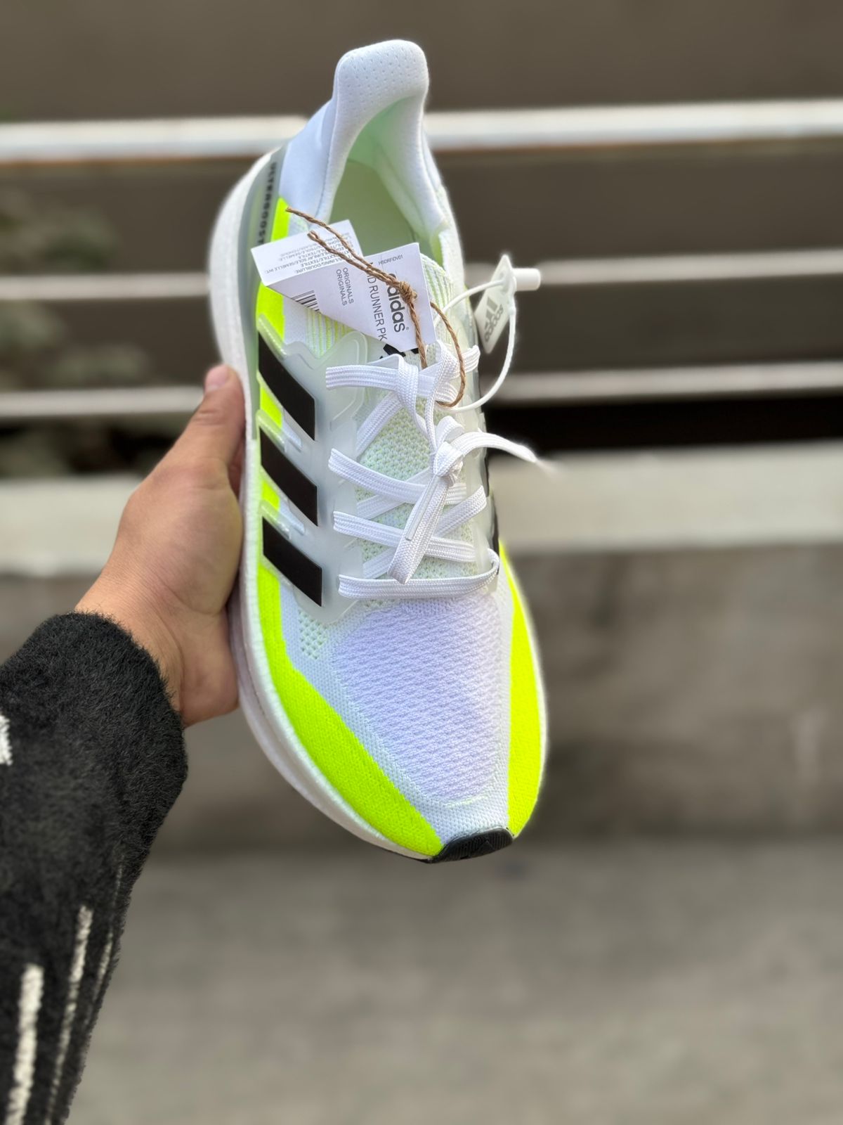 Adi-Das Ultra-Light Boost Comfort Trainner