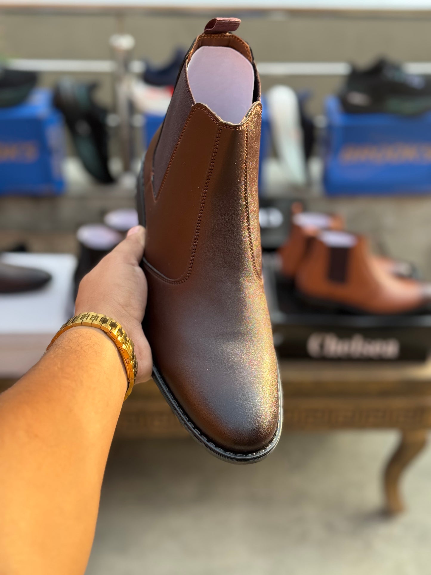 Handcrafted Chelsea Boots – Timeless Design for Every Occasion