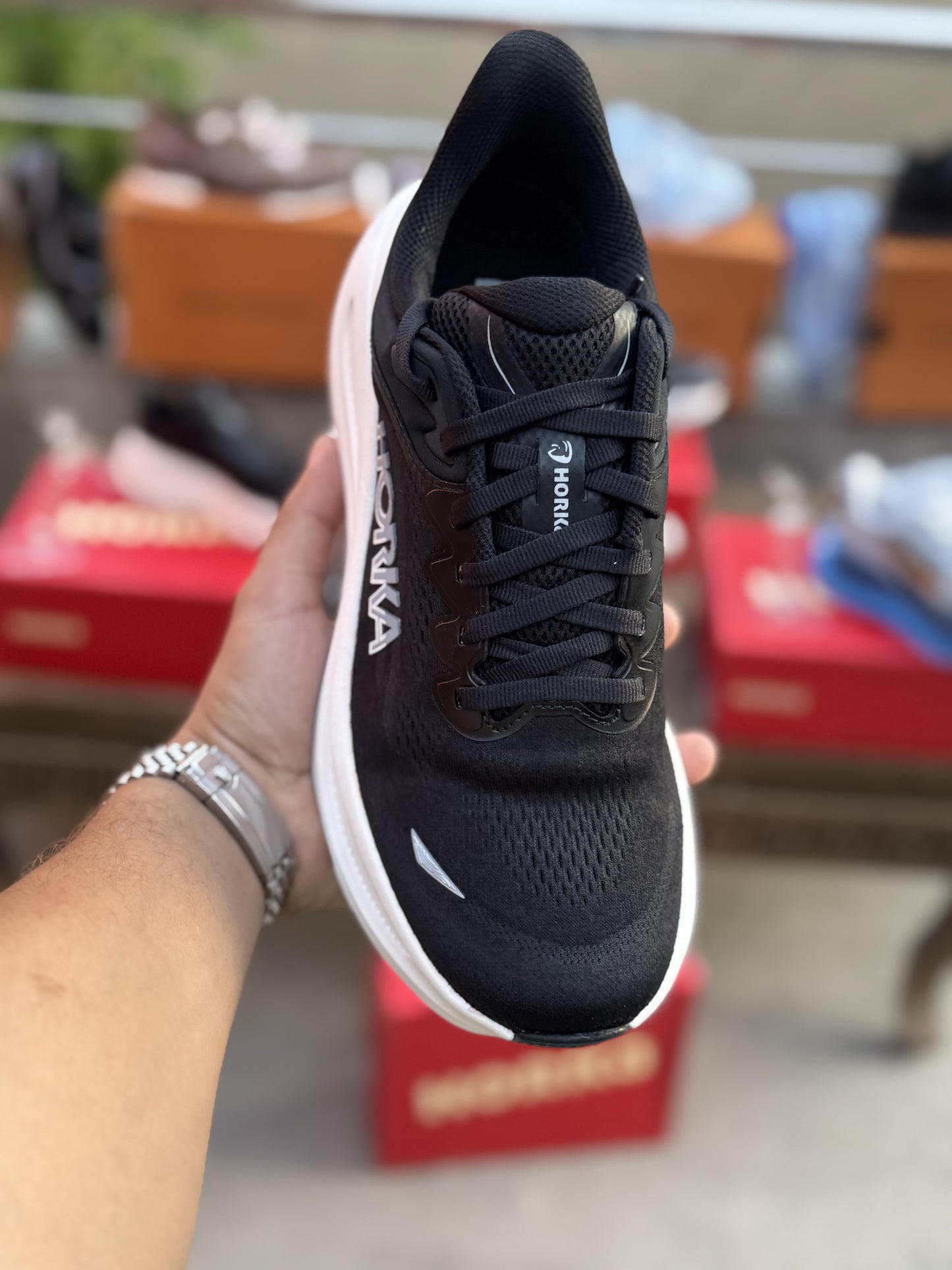 HORKA Bondi 9 Premiume Footwear