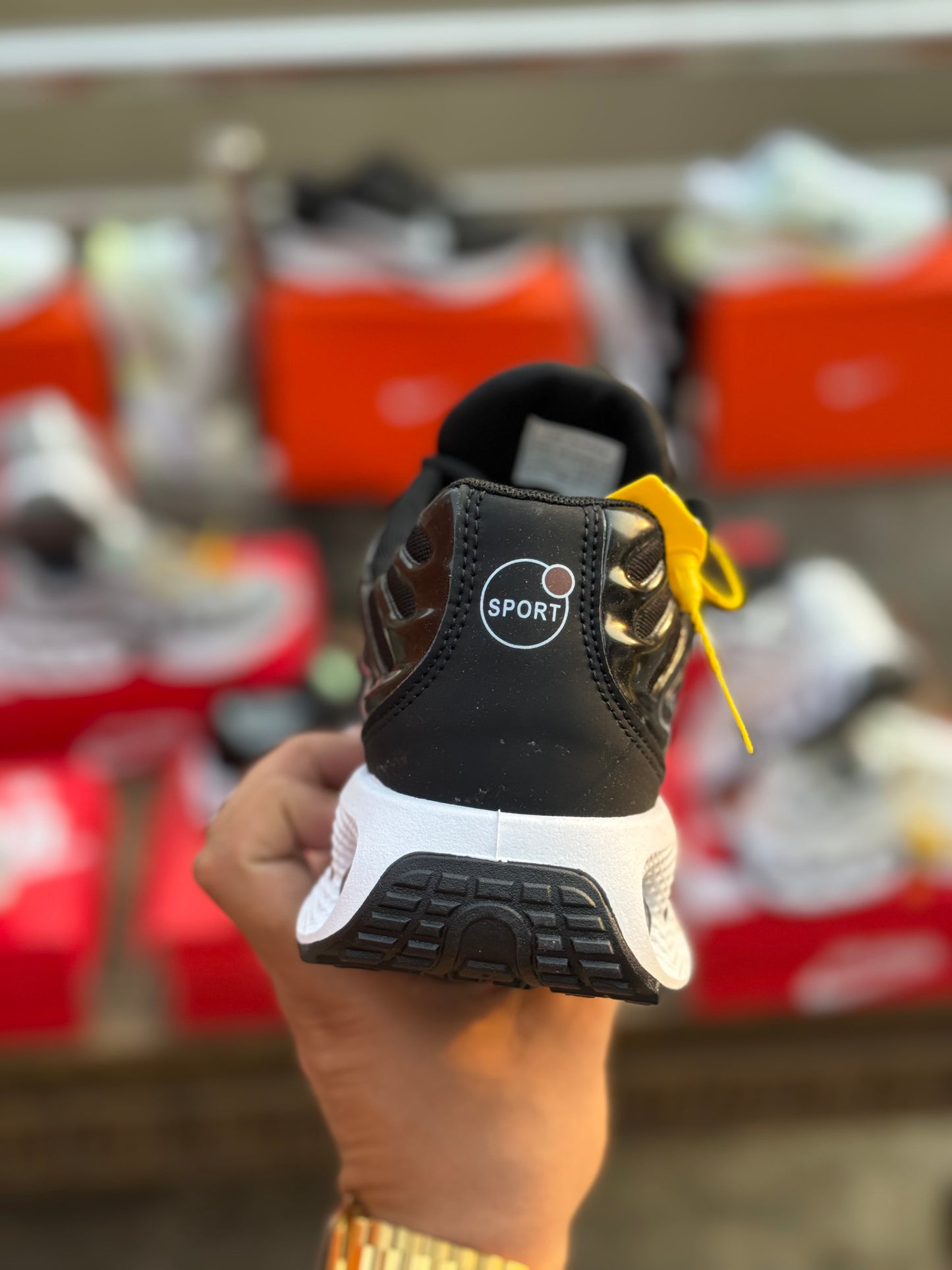 Air Plus Max Sneaker