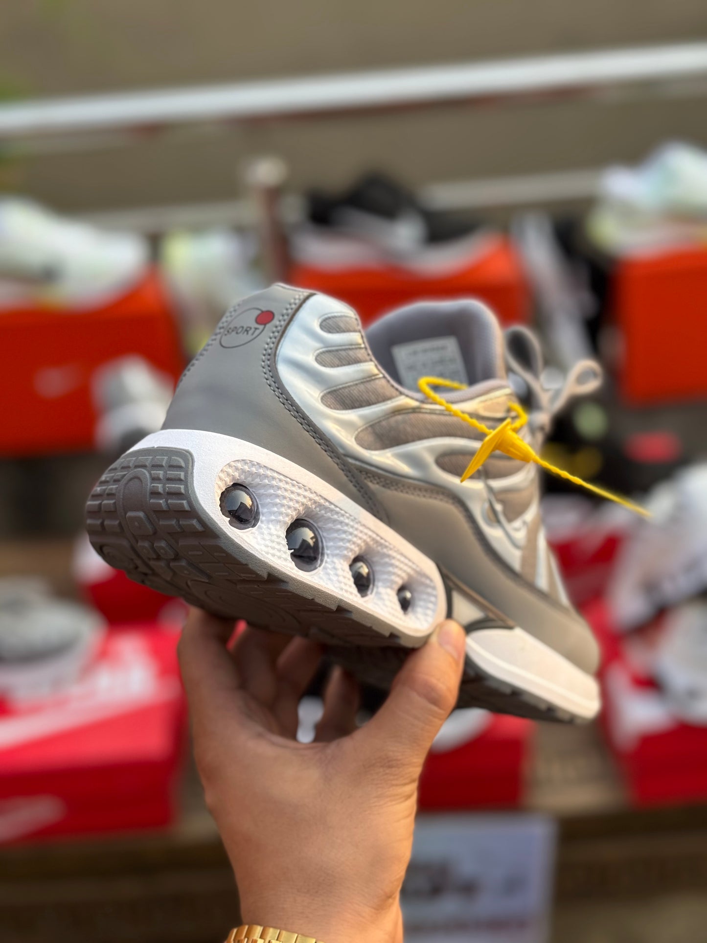 Air Plus Max Sneaker