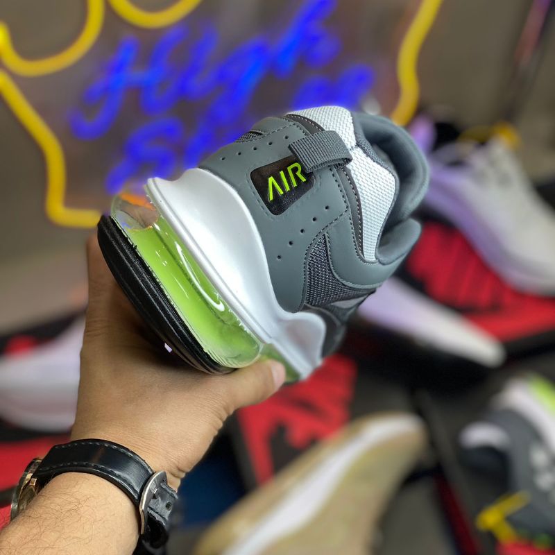 Nike Air Max 720