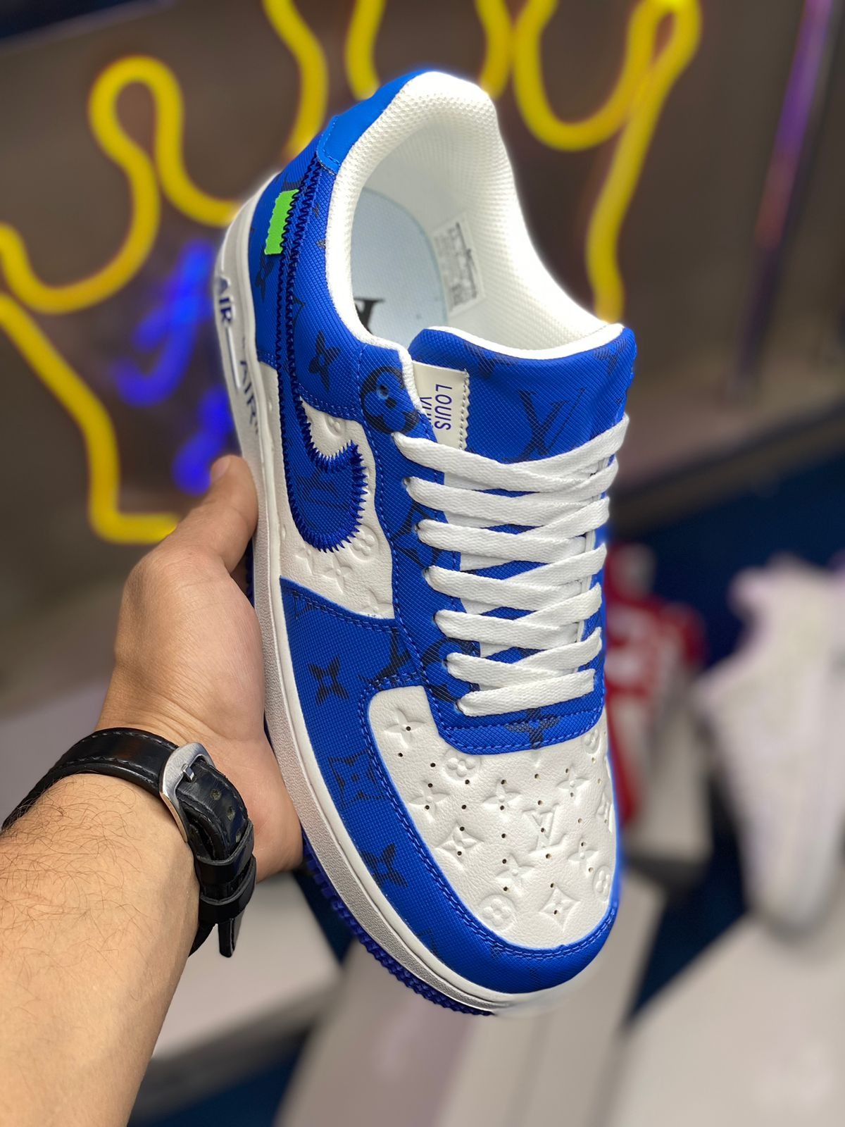 Nike  Airforce 1 LV Addition Sneakers